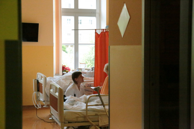 Podpořme psychoterapeutickou péči o osamělé pacienty v nemocnicích