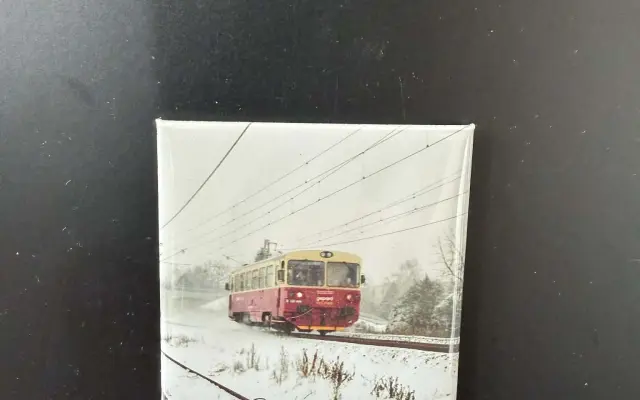 💛 Dobrý pocit a magnetka s obrázkem vlaků