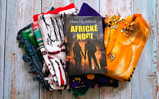 Příběh z Afriky a pareo - závoj barev, který pohladí Vaši duši (pouze 6 balíčků)