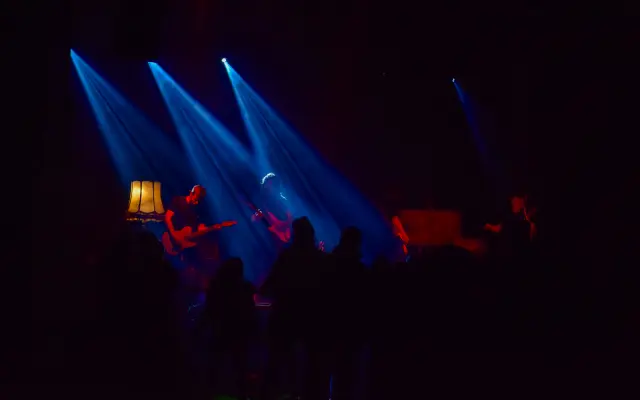 Hlavní partner festivalu - pojmenujeme po vás pódium!