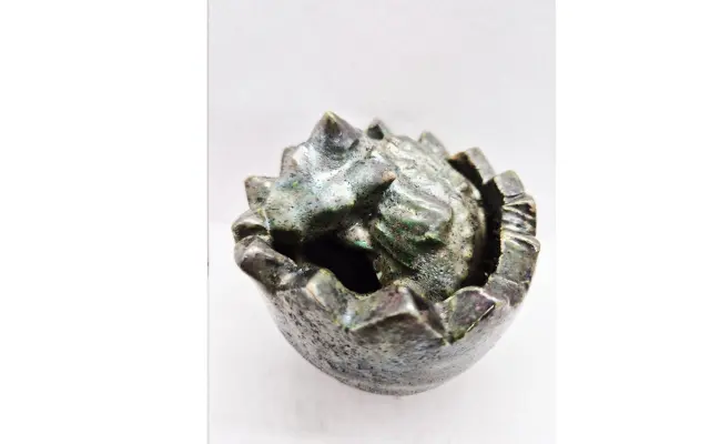 Keramický zeleno-bronzový keramický drak