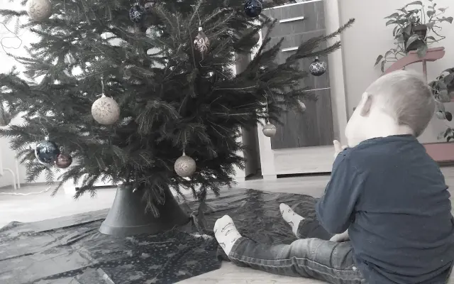 HURÁ, pomáhám Ježíškovi !