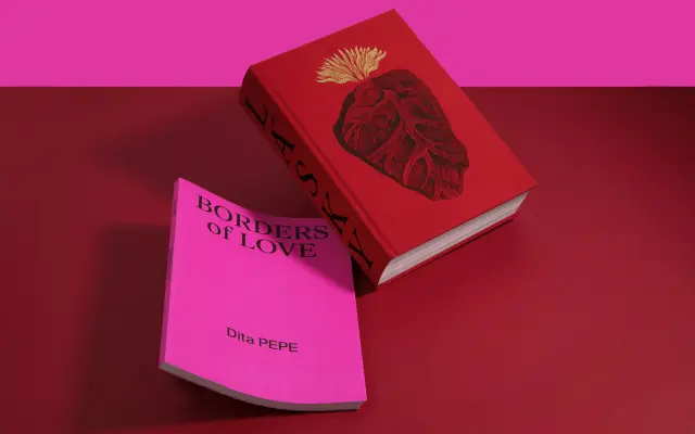 1x kniha Hranice lásky (otevřená kvůli fotografování) + poštovné