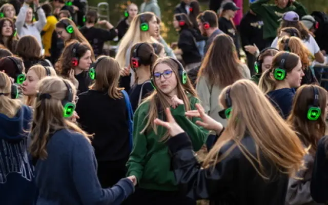 Chci silent disco!