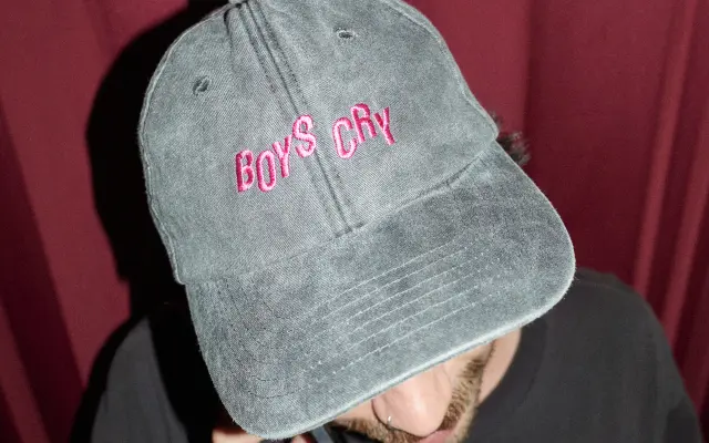 MERCH - kšiltovka BOYS CRY