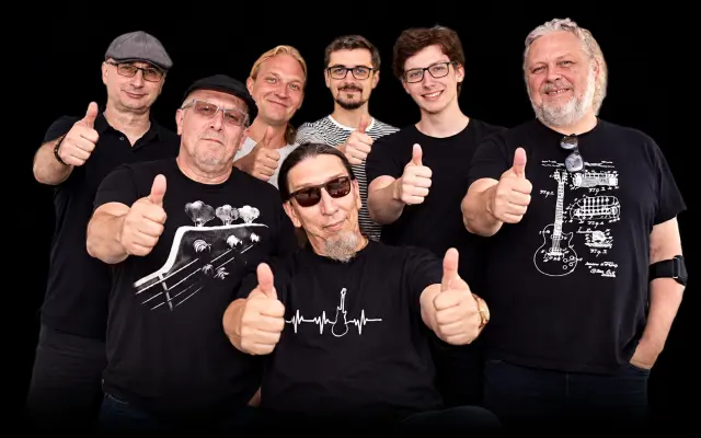 Poděkování v bookletu alba