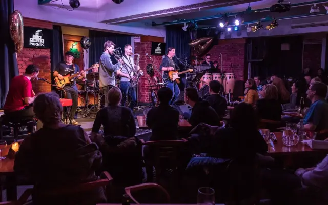 Dva lístky na povánoční koncert BANDABANDU do předních řad