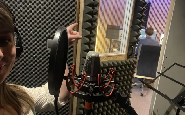 Buď se mnou ve studiu