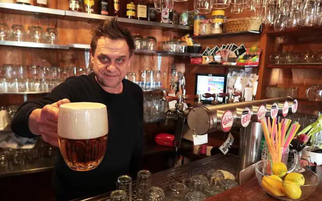 Na pivo s Václavem (18+)