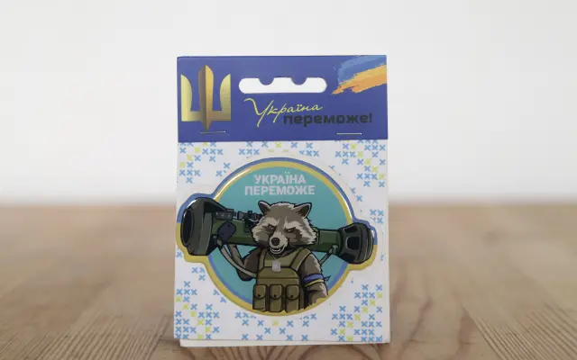Samolepka Mýval s raketometem