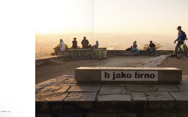 Kniha b jako brno s originálním tagem Tima