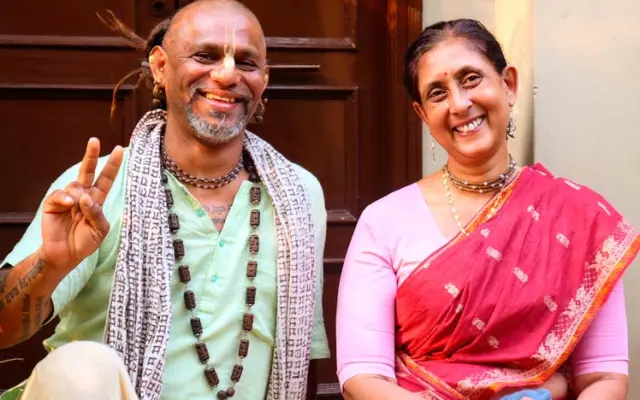 MADHAVA PRABHU - Kirtan - Taiji Akademie - Praha 9.6.2007