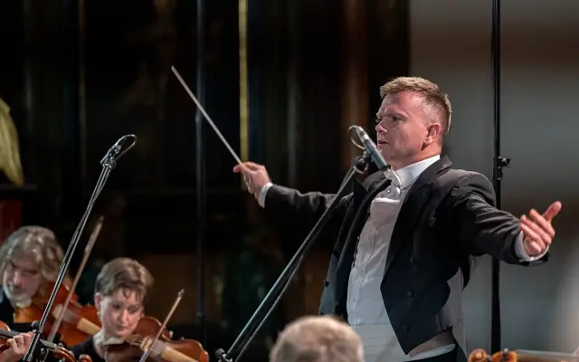 Lekce dirigování, violoncella, či barokní kytary s M. Štrynclem & 2x vstupenky na 3 koncerty Musica Florea Bohemia 2026 / Conducting or cello or baroque guitar lesson with M. Štryncl & 2 tickets to 3 concerts of Musica Florea Bohemia 2026 series