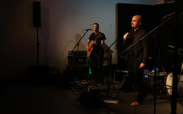 Album s veršovaným věnováním a malůvkou