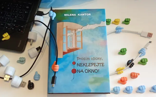 E-kniha nebo E-kniha s dárkem