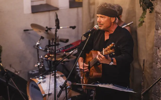 2 VIP vstupenky na koncert Nerez, Neřež, Aneta Krejčíková 24.3.2026 v divadle Kalich v Praze