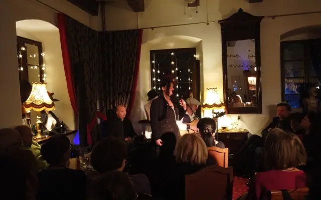 1x koncert " v obýváku "