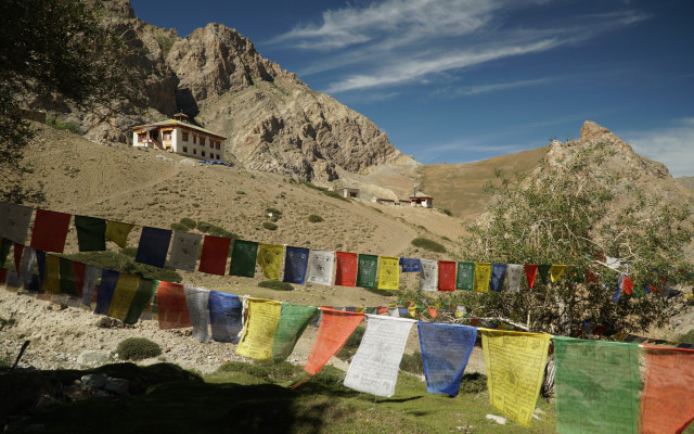 Velké díky a větší tibetské vlaječky (přímo z Ladakhu)