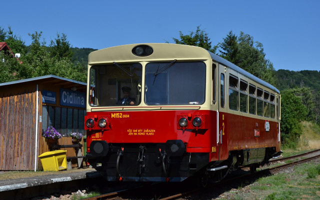 Celodenní jízdenka na turistické vlaky do Lomnice nad Popelkou