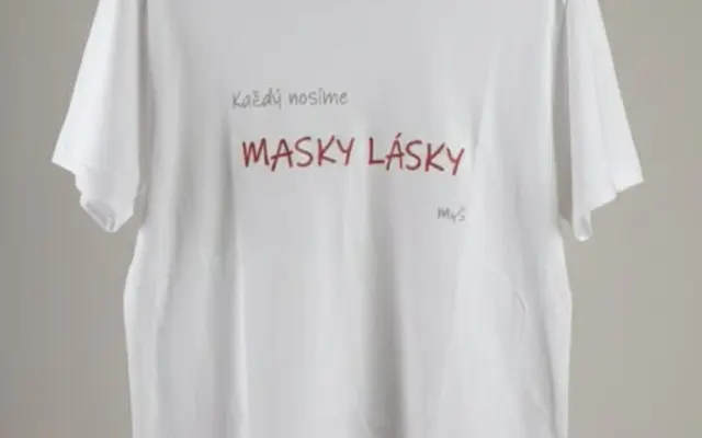 Každý nosíme MASKY LÁSKY tričko