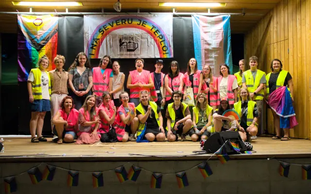Večeře s týmem Most Pride