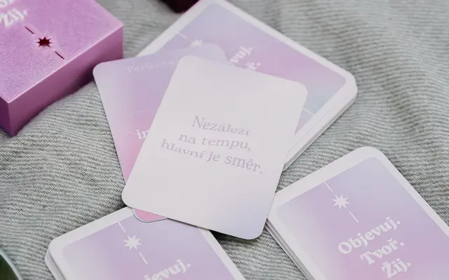 Plakát s citátem včetně poštovné